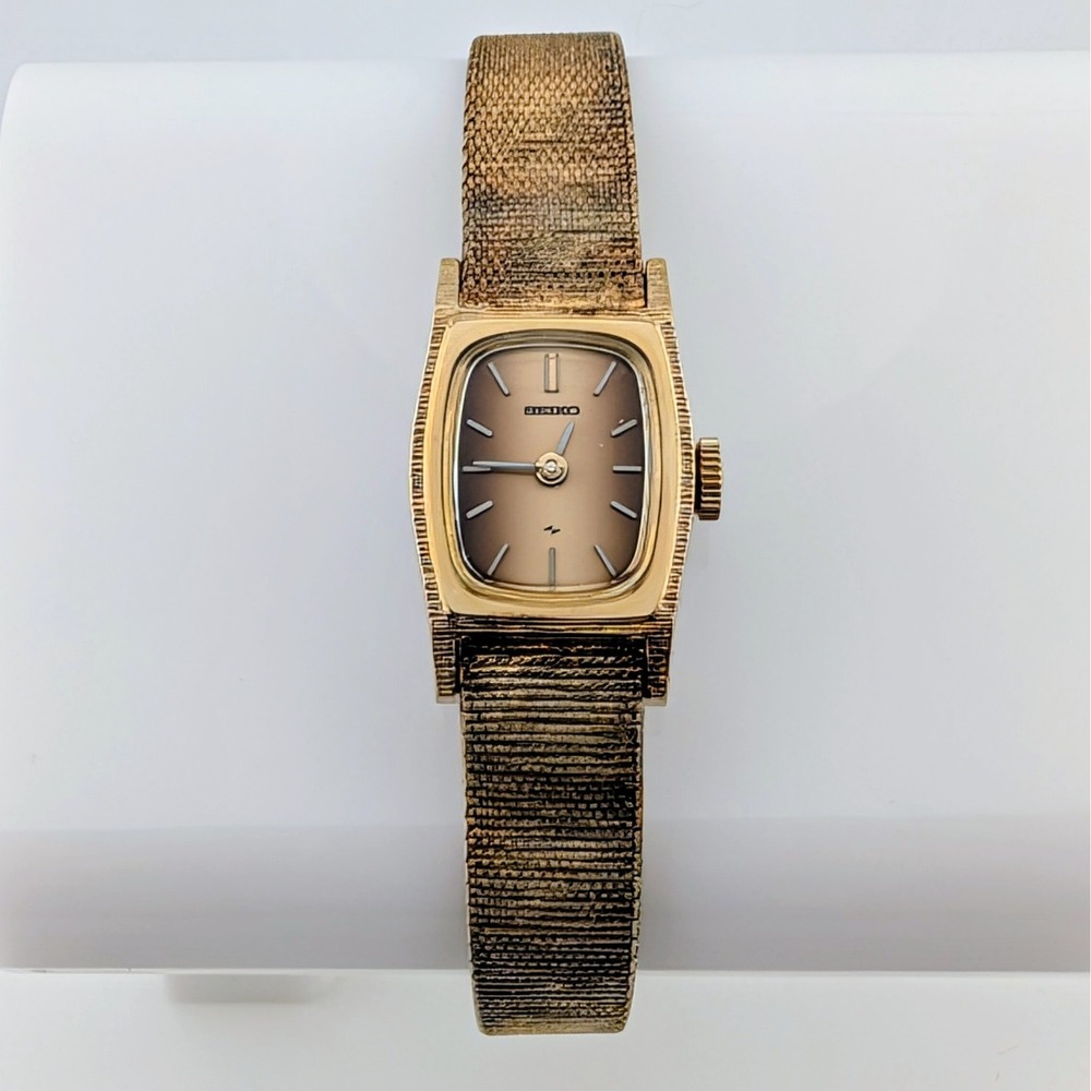 1974 Seiko 11-3669 Women's Manual Wind Gold Tone Mesh Bracelet Watch with Box